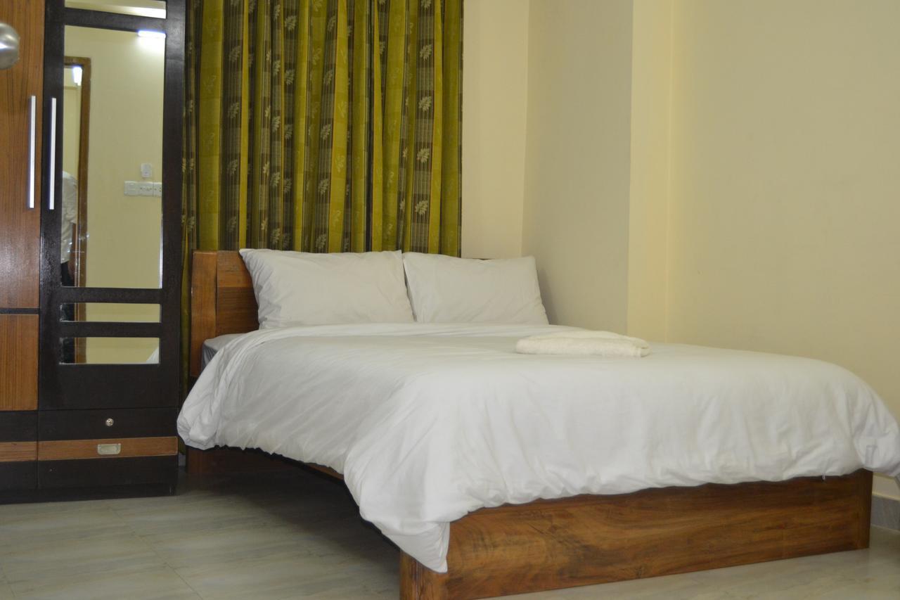 Hill Tower Hotel & Resort Кокс Базар Екстериор снимка