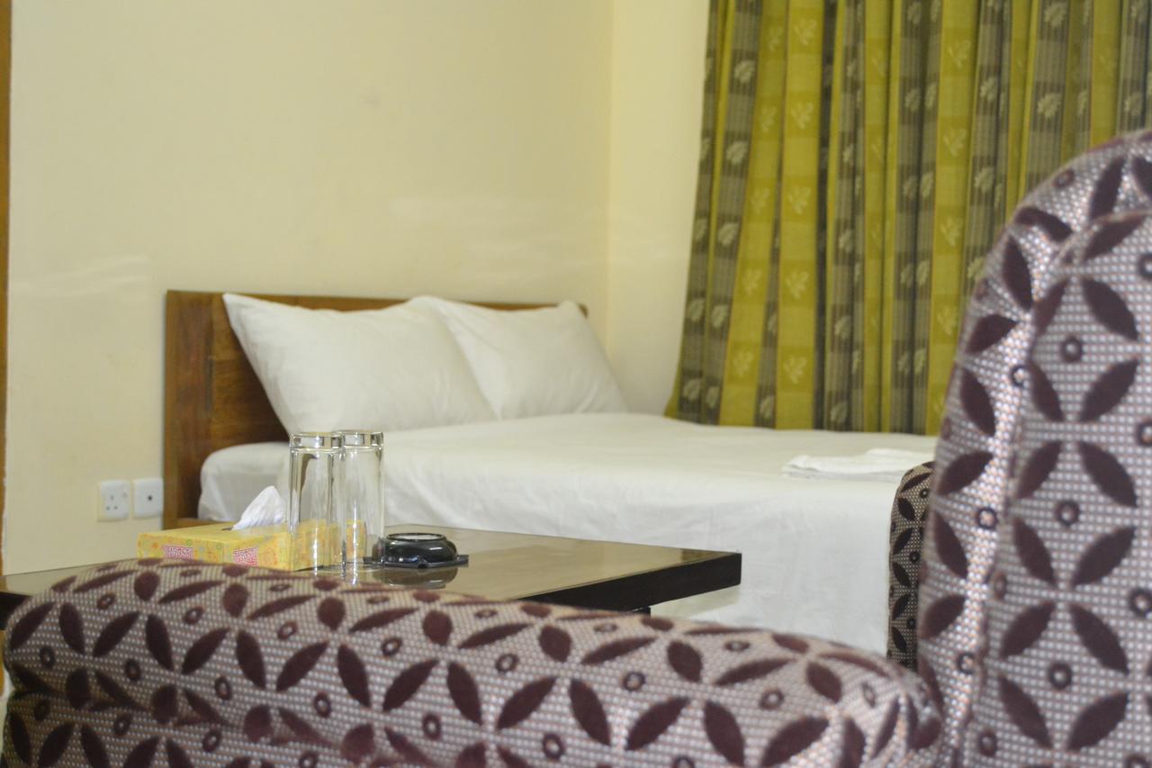 Hill Tower Hotel & Resort Кокс Базар Екстериор снимка